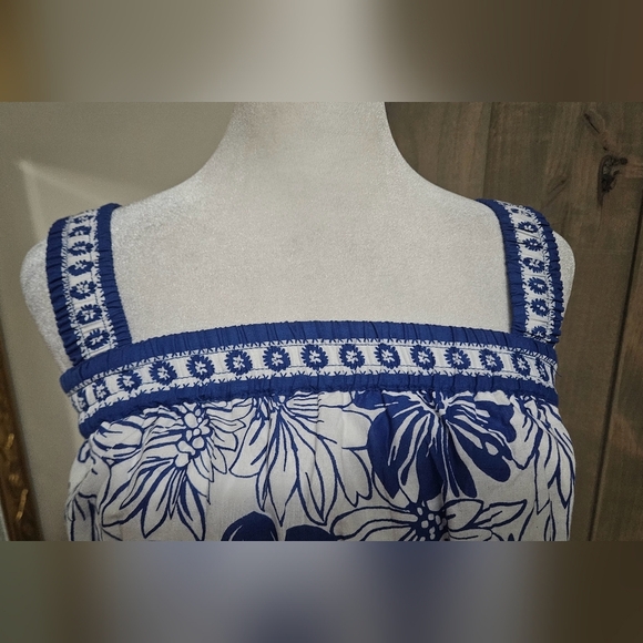 JAPNA Floral Embroidered Crop Top in Blue and White. Size Small NWT - Picture 10 of 12